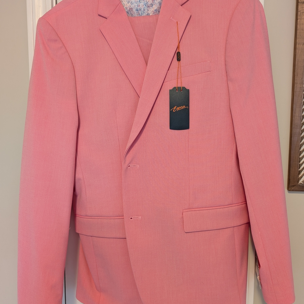 Egara Men's Full Suit, 42, 34x32 Pants. Brand New